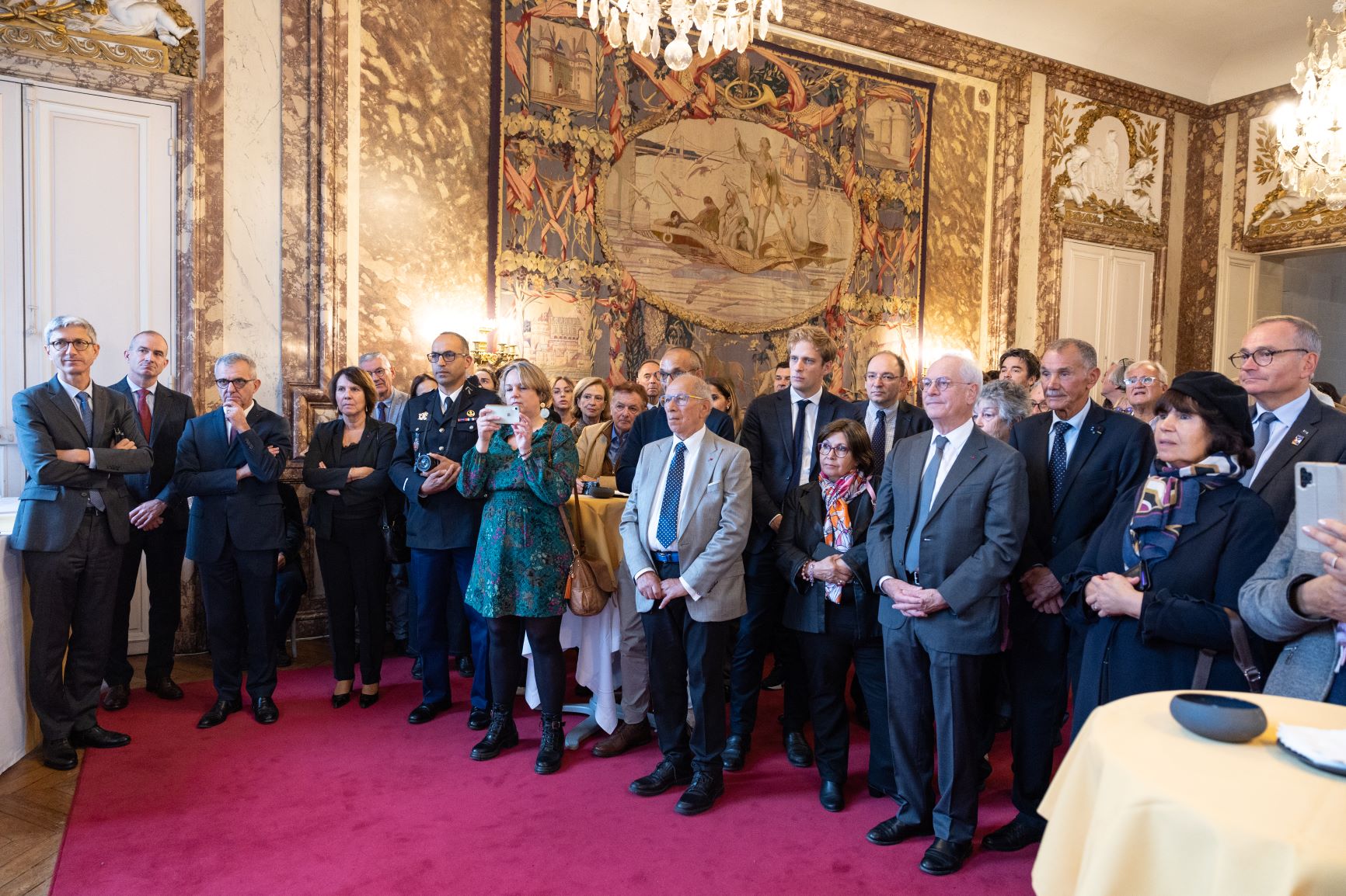 Découvrir les photos des lauréats et de la cérémonie de remise du prix ...