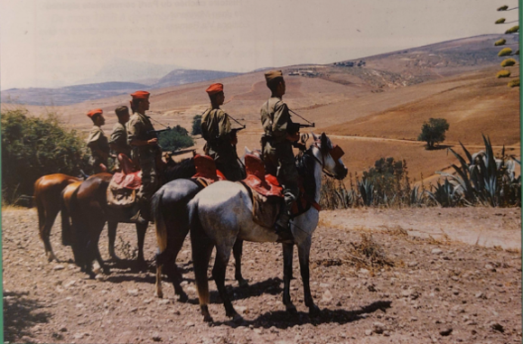 SAS de Souk El Tenine, Dpt Tlemcen : maghzen à cheval, 1959 SAS de Souk El Tenine, Dpt Tlemcen : maghzen à cheval, 1959