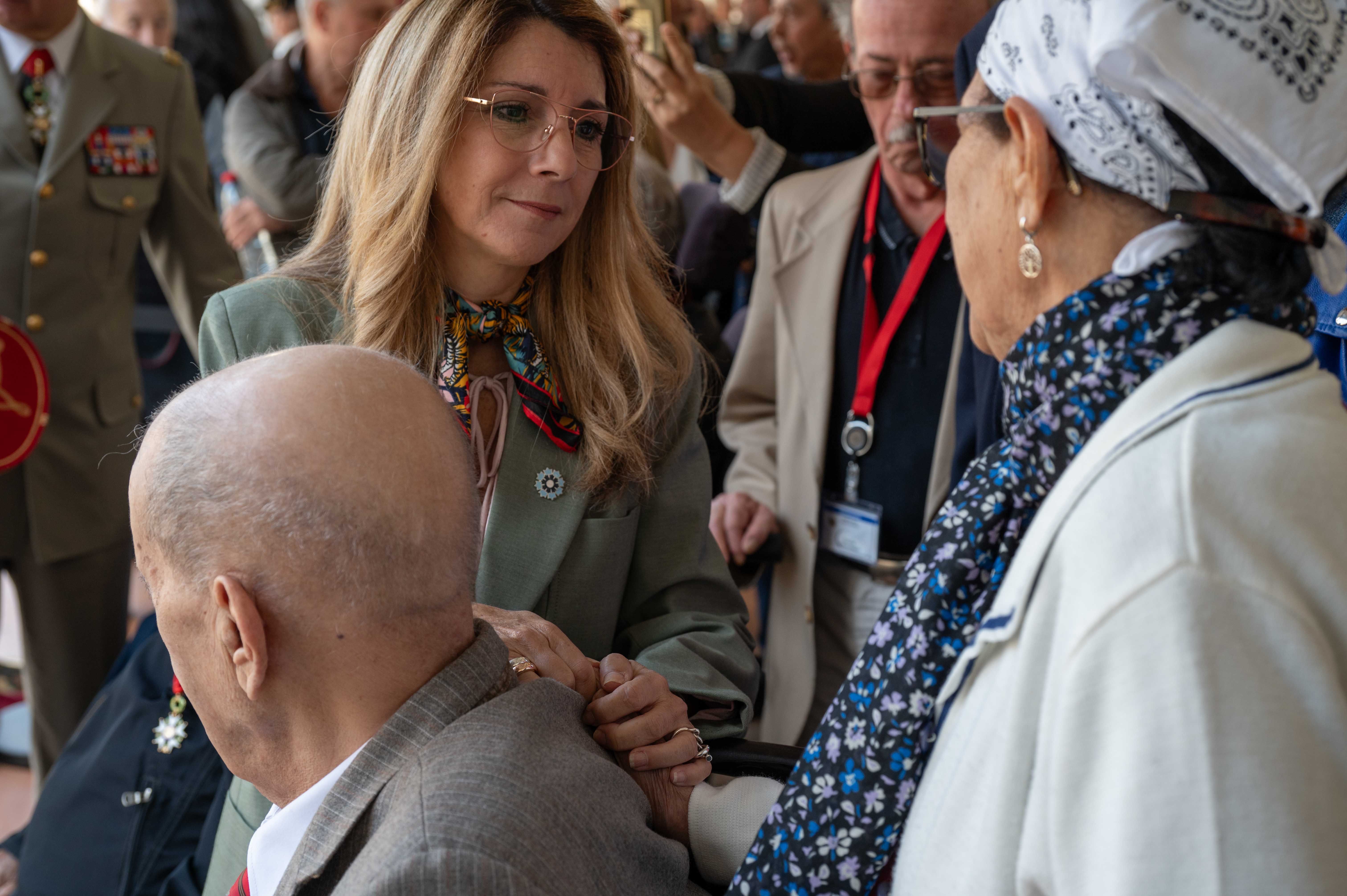 Madame Patricia Mirallès, secrétaire d’État auprès du ministre des Armées, chargée des Anciens combattants et de la Mémoire rencontre les Harkis et leurs familles Madame Patricia Mirallès, secrétaire d’État auprès du ministre des Armées, chargée des Anciens combattants et de la Mémoire rencontre les Harkis et leurs familles