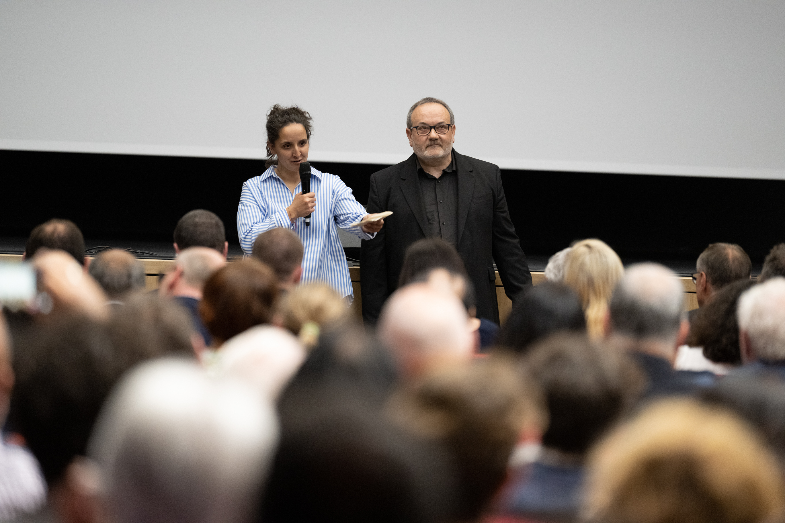 Cécile Khindria et Vittorio Moroni présente leur documentaire « N’en parlons plus » Cécile Khindria et Vittorio Moroni présente leur documentaire « N’en parlons plus »