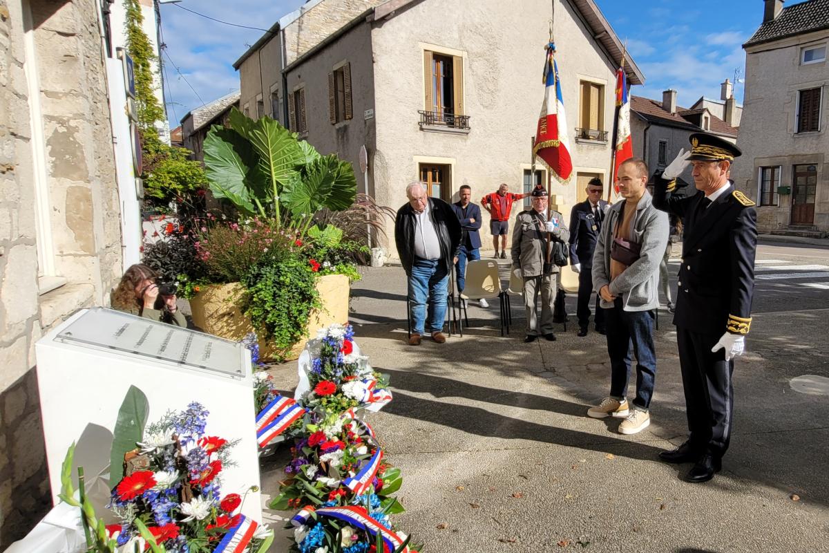 Cérémonie d'hommage aux Harkis à Is-sur-Tille. Cérémonie d'hommage aux Harkis à Is-sur-Tille.