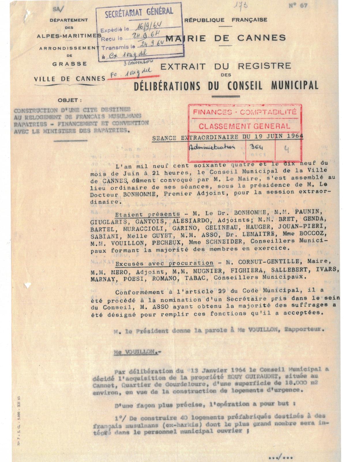 Illustration 8, p. 1 : accueil des Harkis à Cannes, délibérations du conseil municipal, séance extraordinaire du 19 juin 1964 (Archives de Cannes, 22W238) Illustration 8, p. 1 : accueil des Harkis à Cannes, délibérations du conseil municipal, séance extraordinaire du 19 juin 1964 (Archives de Cannes, 22W238)
